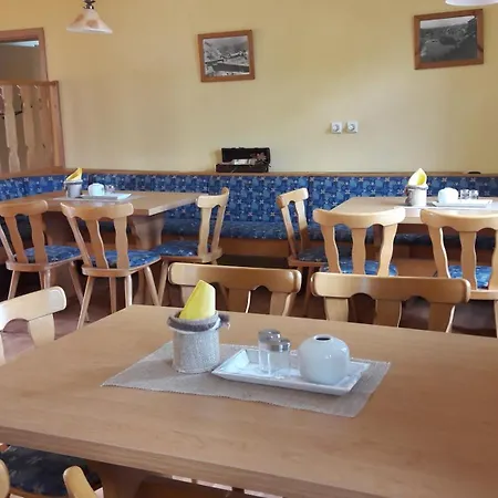 Hotel Zum Alten Schulmeister Harra