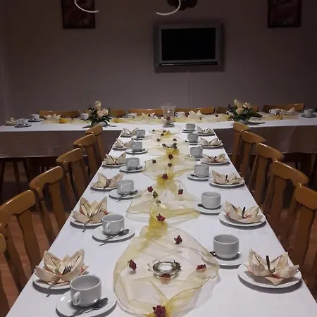 Zum Alten Schulmeister * Harra