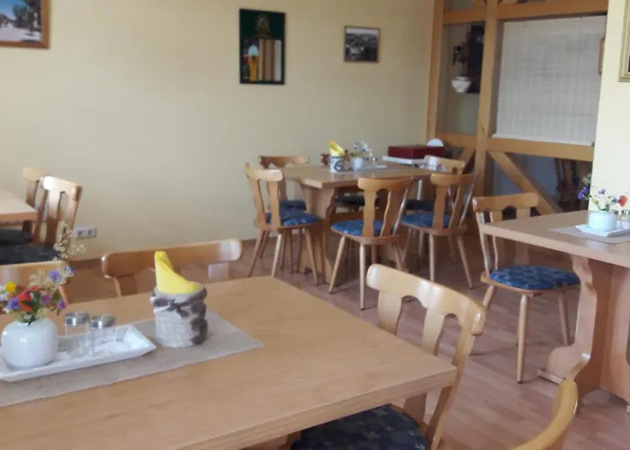 Hotel Zum Alten Schulmeister Harra