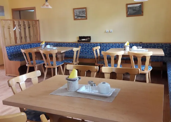 Hotel Zum Alten Schulmeister Harra